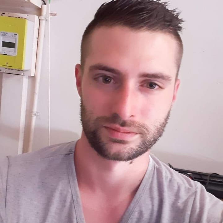 Profil de Enver